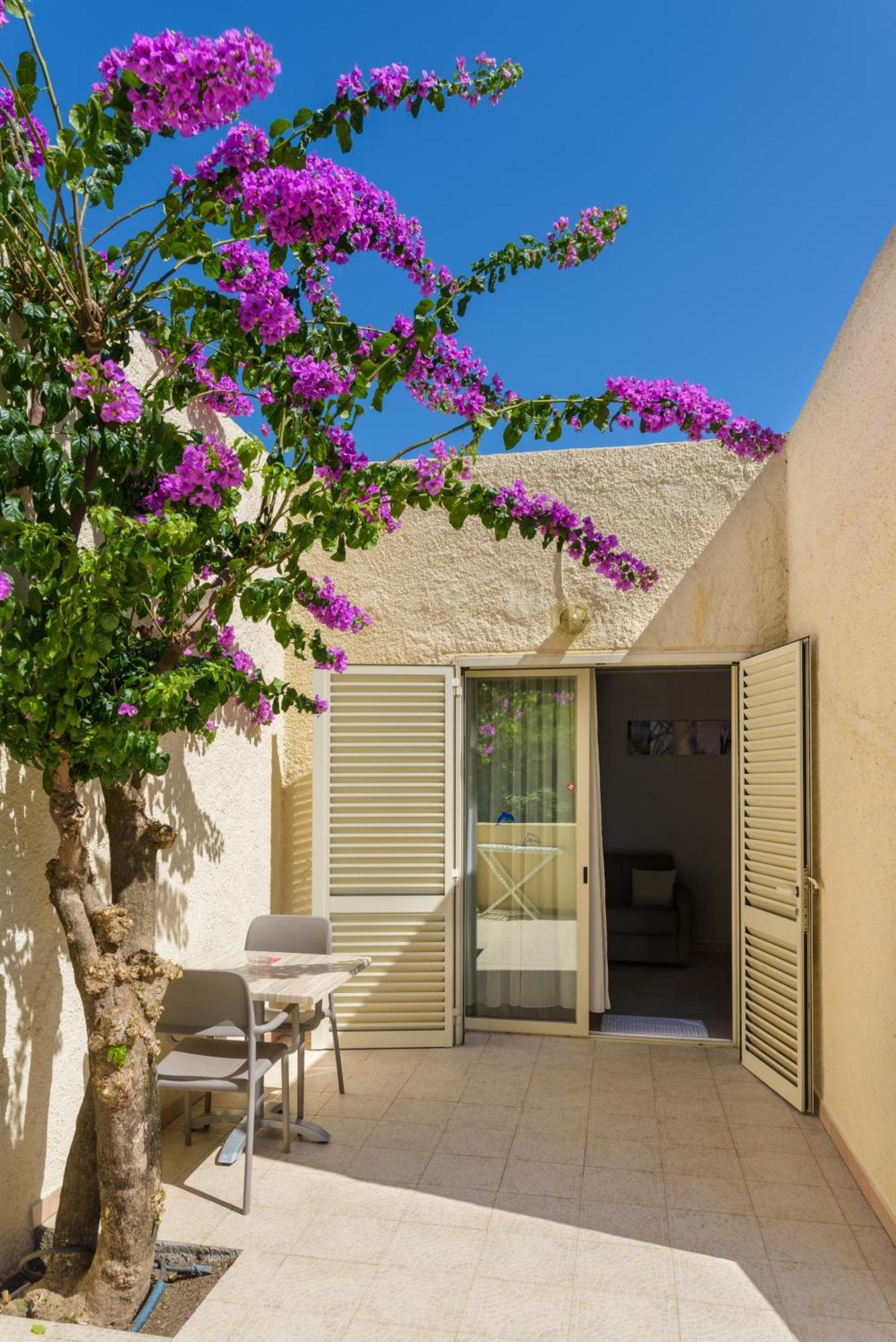 Residence San Pellegrino Folelli Экстерьер фото